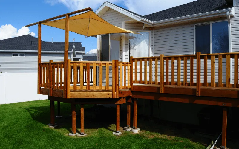 functional-elevated-shaded-deck-table-area_result